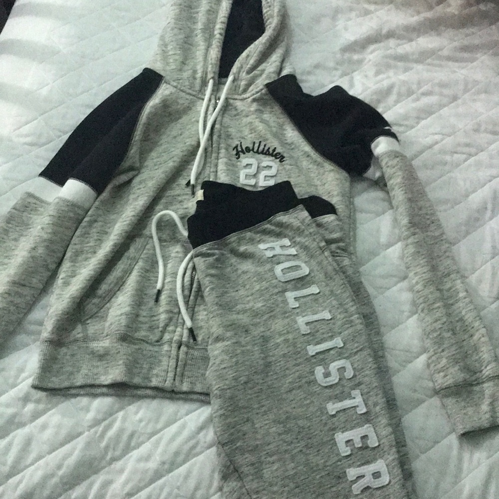 Hollister sweatsuit